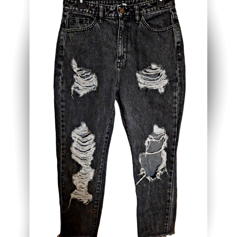 FASHION NOVA JEANS
